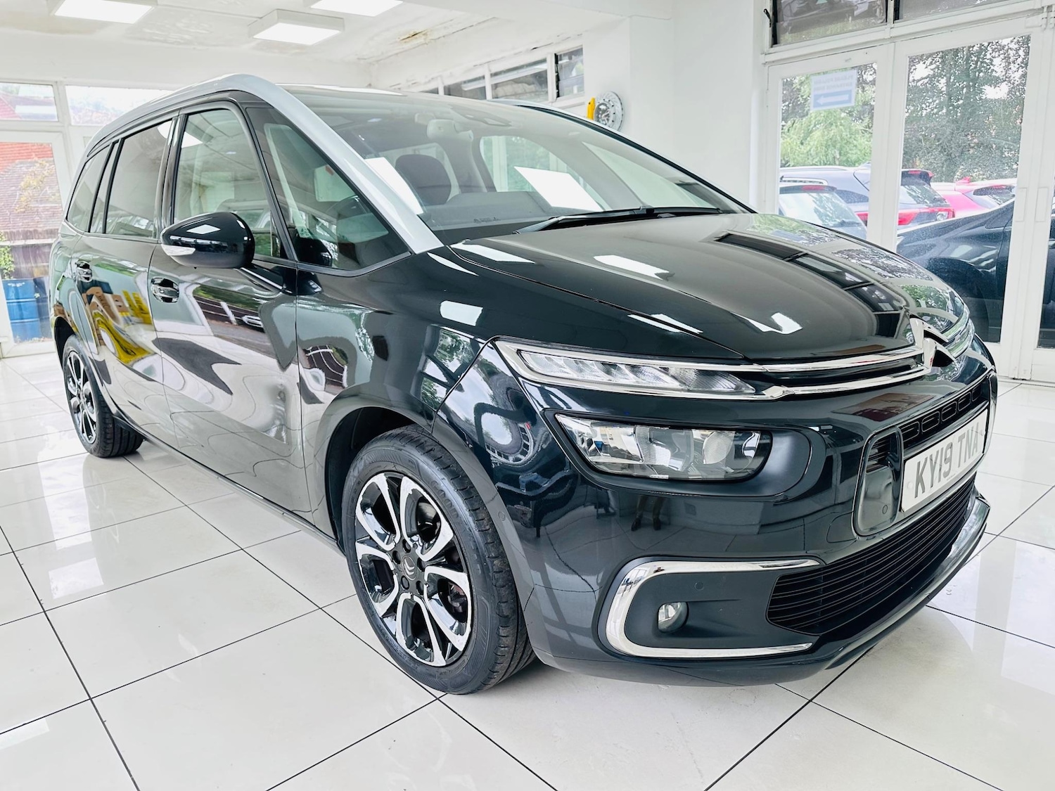 Used Citroen C4 Grand Picasso 2019 for sale - 76440342: Photo 1