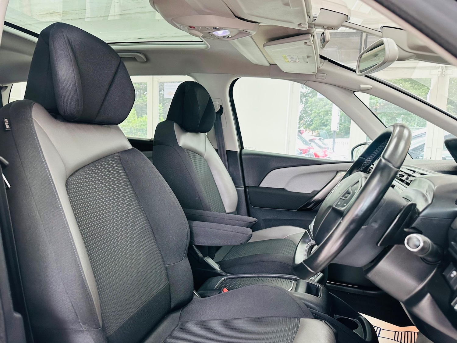 Used Citroen C4 Grand Picasso 2019 for sale - 76440342: Photo 8