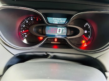 Used Renault Captur 2018 for sale - 79509534: Photo