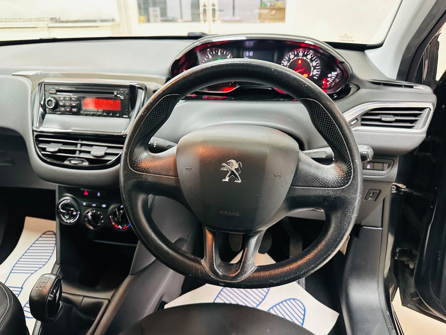 Used Peugeot 208 2012 for sale - 77016967: Photo 16