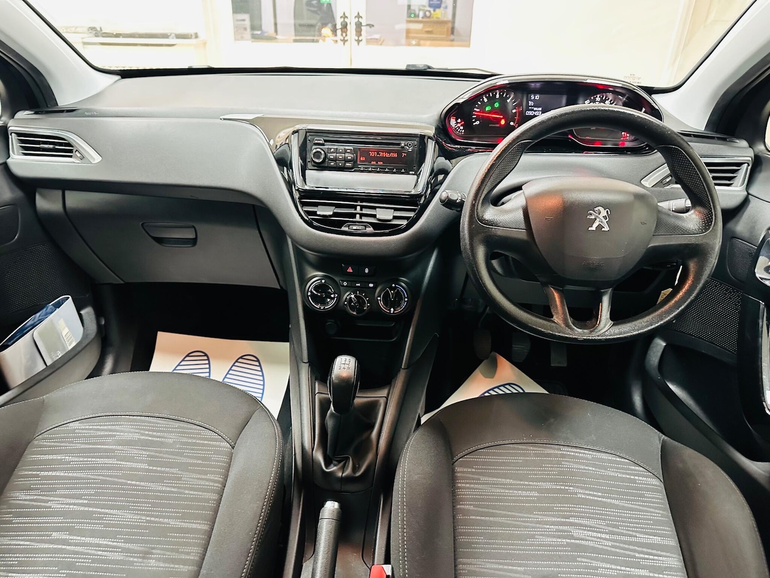 Used Peugeot 208 2012 for sale - 77016967: Photo 3