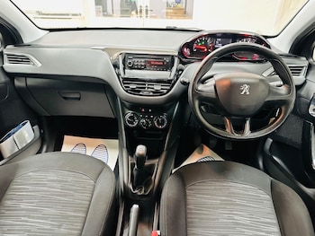 Used Peugeot 208 2012 for sale - 77016967: Photo