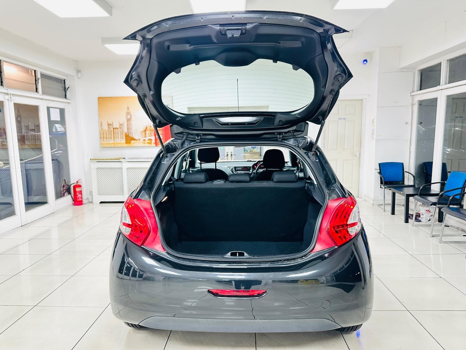 Used Peugeot 208 2012 for sale - 77016967: Photo 7