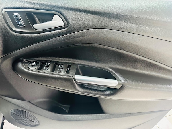 Used Ford Kuga 2016 for sale - 76314927: Photo 40