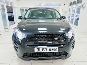 Used Land Rover Discovery Sport 2017 for sale - 76964328: Photo
