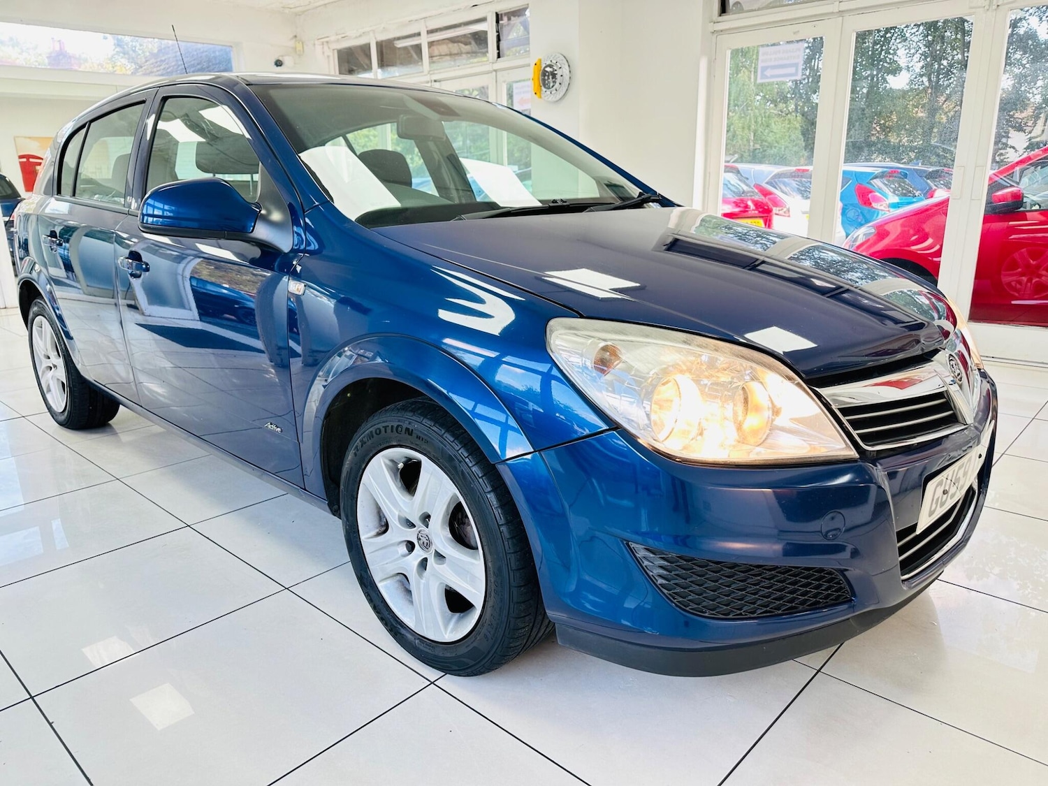 Used Vauxhall Astra 2010 for sale - 75950072: Photo 1