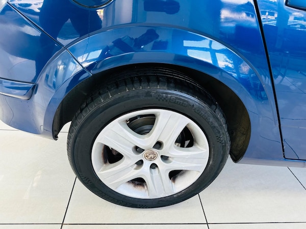 Used Vauxhall Astra 2010 for sale - 75950072: Photo 13