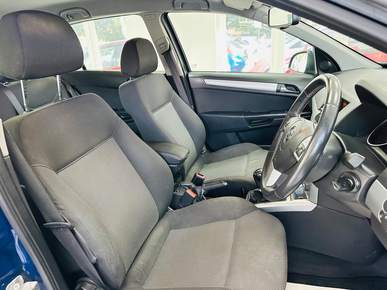 Used Vauxhall Astra 2010 for sale - 75950072: Photo 17