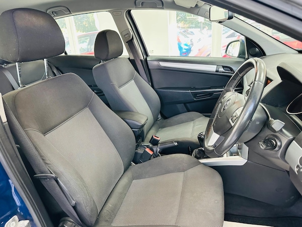 Used Vauxhall Astra 2010 for sale - 75950072: Photo 17