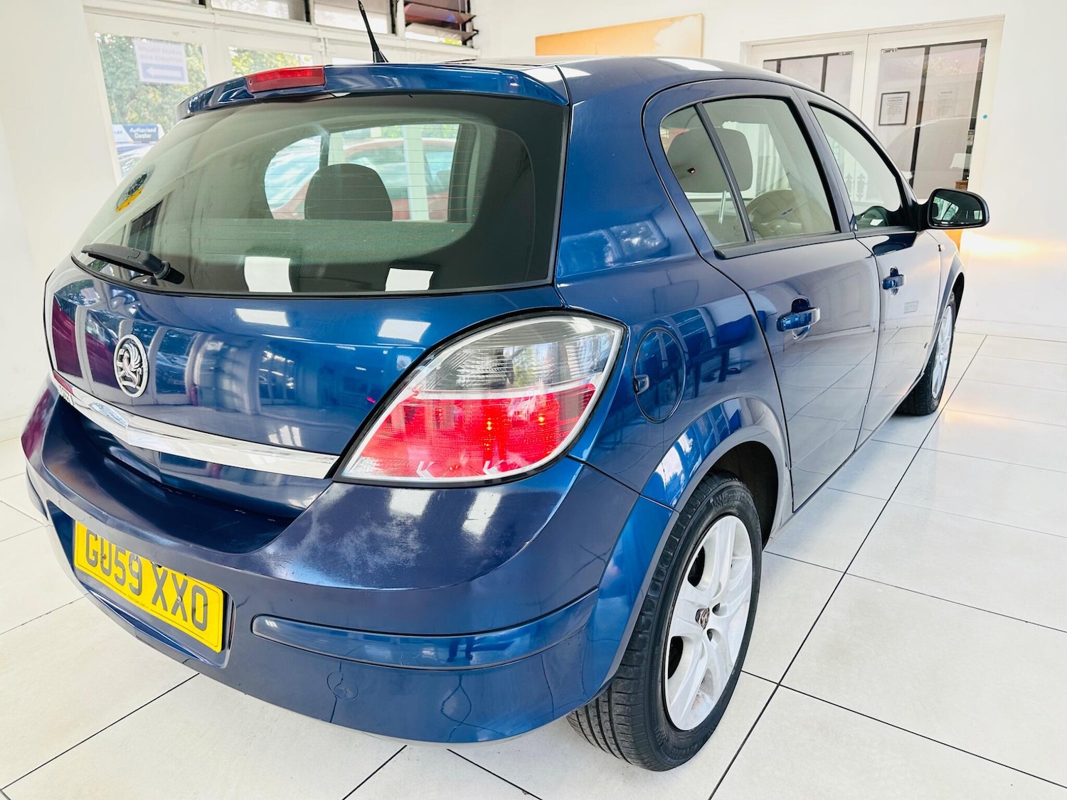 Used Vauxhall Astra 2010 for sale - 75950072: Photo 22