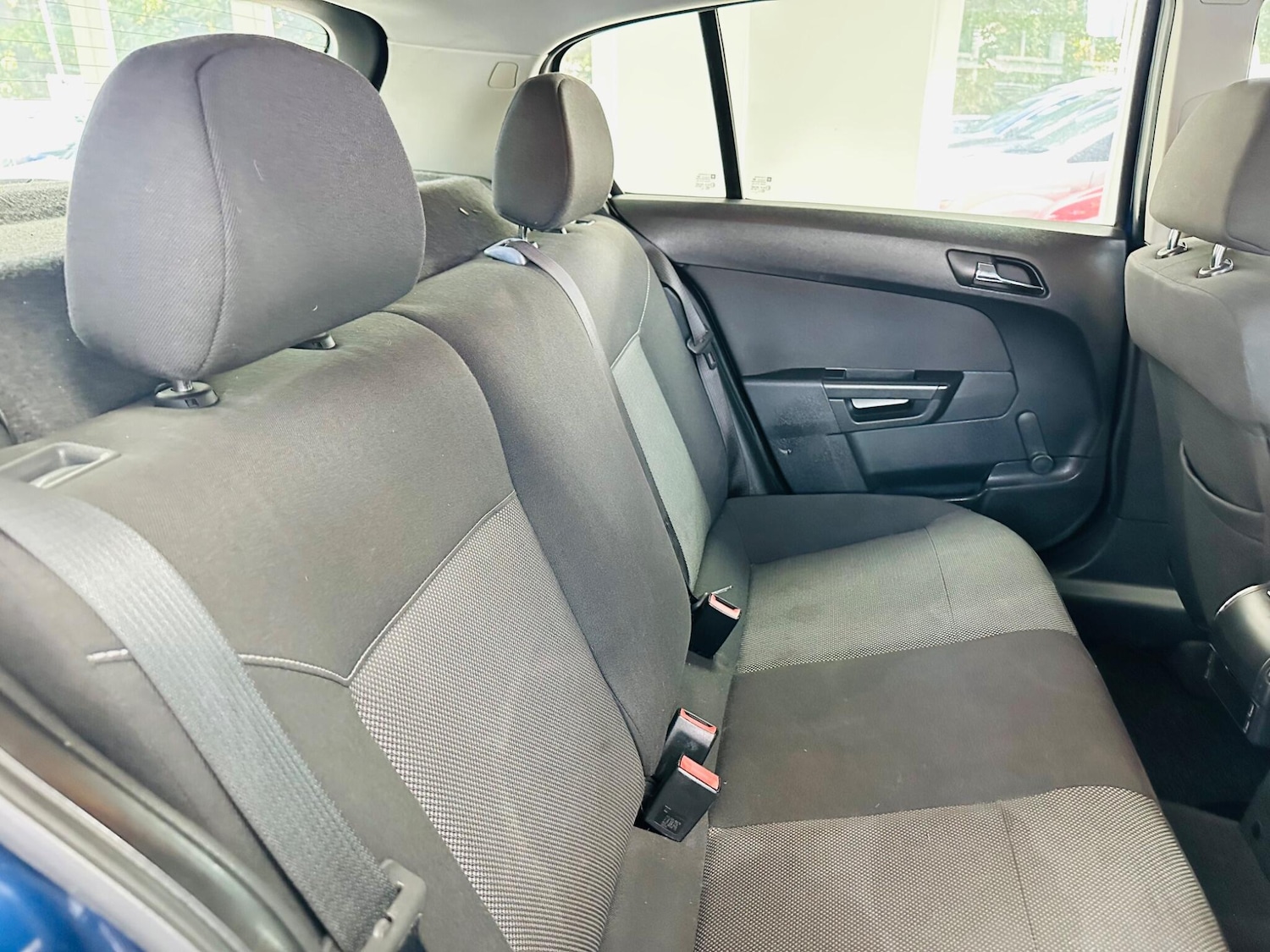 Used Vauxhall Astra 2010 for sale - 75950072: Photo 30