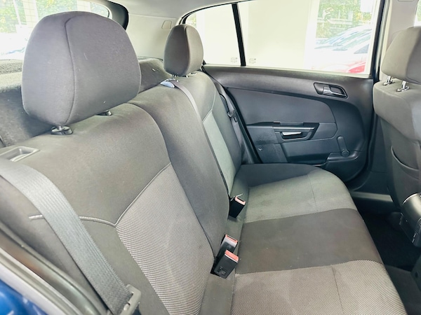 Used Vauxhall Astra 2010 for sale - 75950072: Photo 30