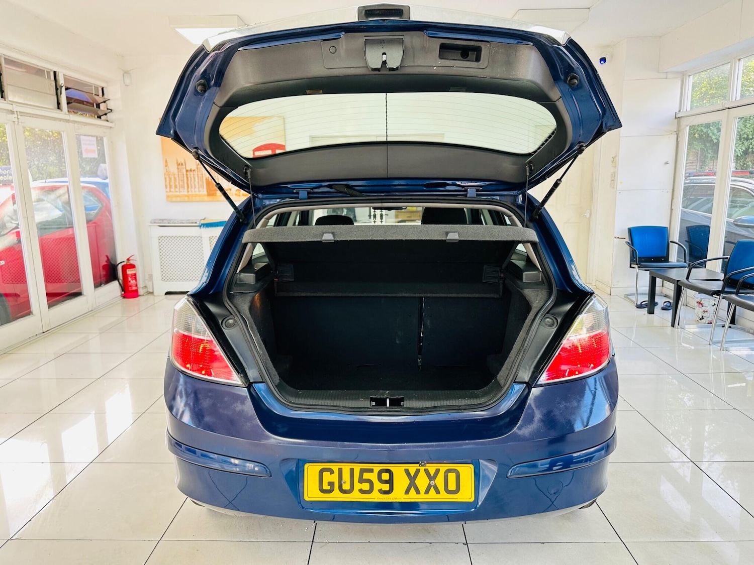 Used Vauxhall Astra 2010 for sale - 75950072: Photo 8