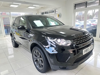 Used Land Rover Discovery Sport 2018 for sale - 78760032: Photo