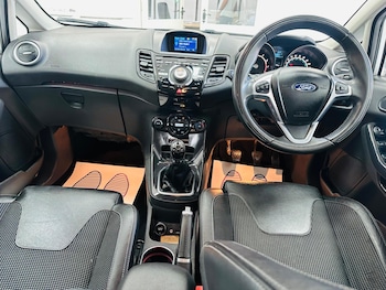 Used Ford Fiesta 2014 for sale - 76423277: Photo