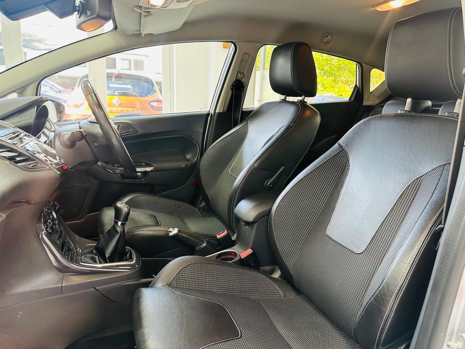 Used Ford Fiesta 2014 for sale - 76423277: Photo 8