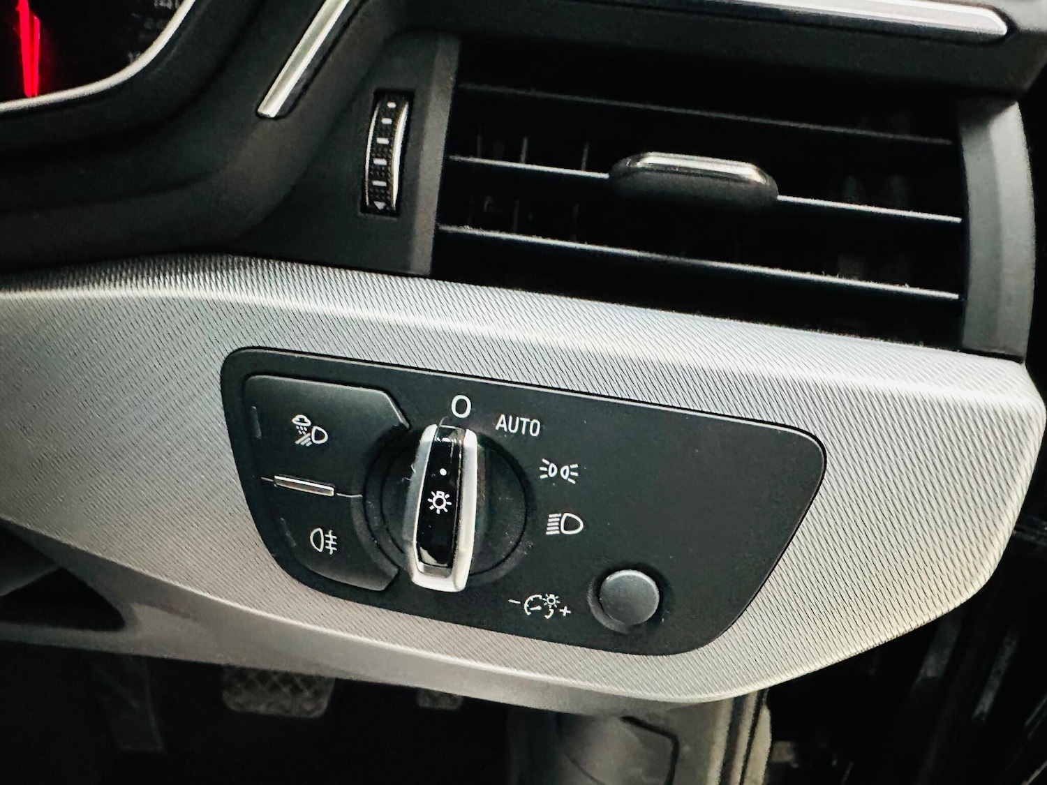 Used Audi A4 2017 for sale - 77202519: Photo 15