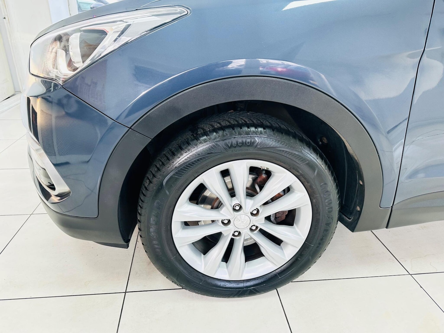 Used Hyundai Santa Fe 2018 for sale - 77769181: Photo 12