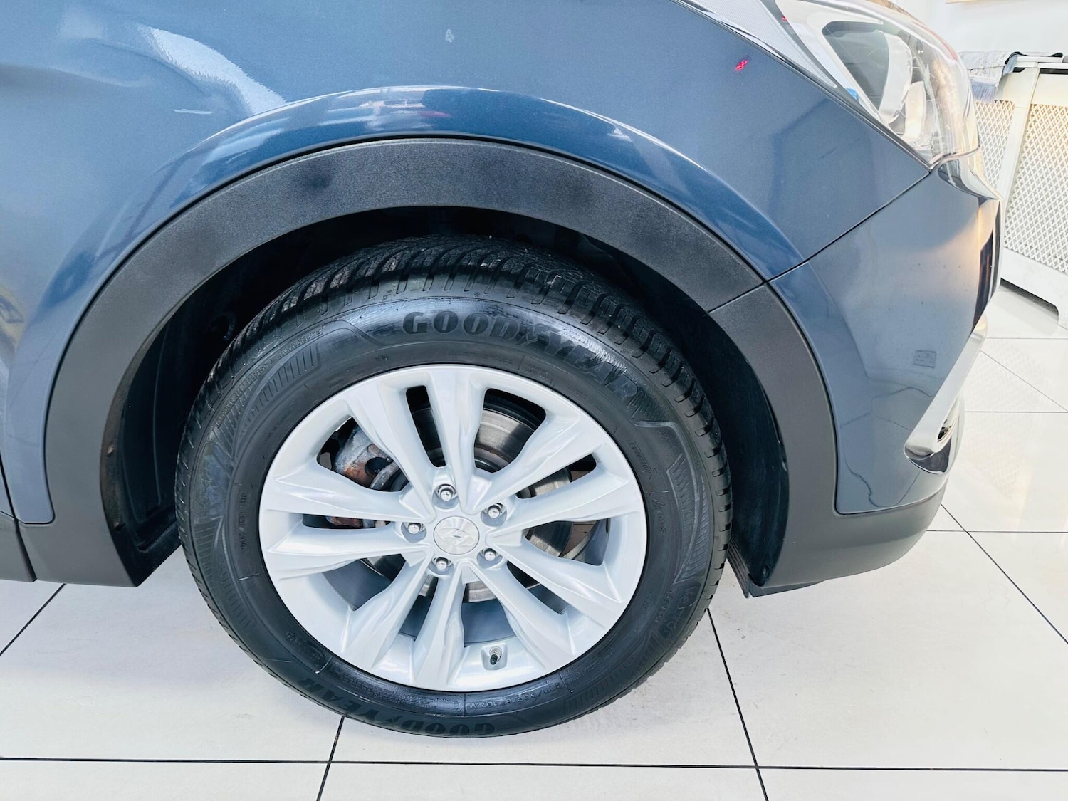 Used Hyundai Santa Fe 2018 for sale - 77769181: Photo 15