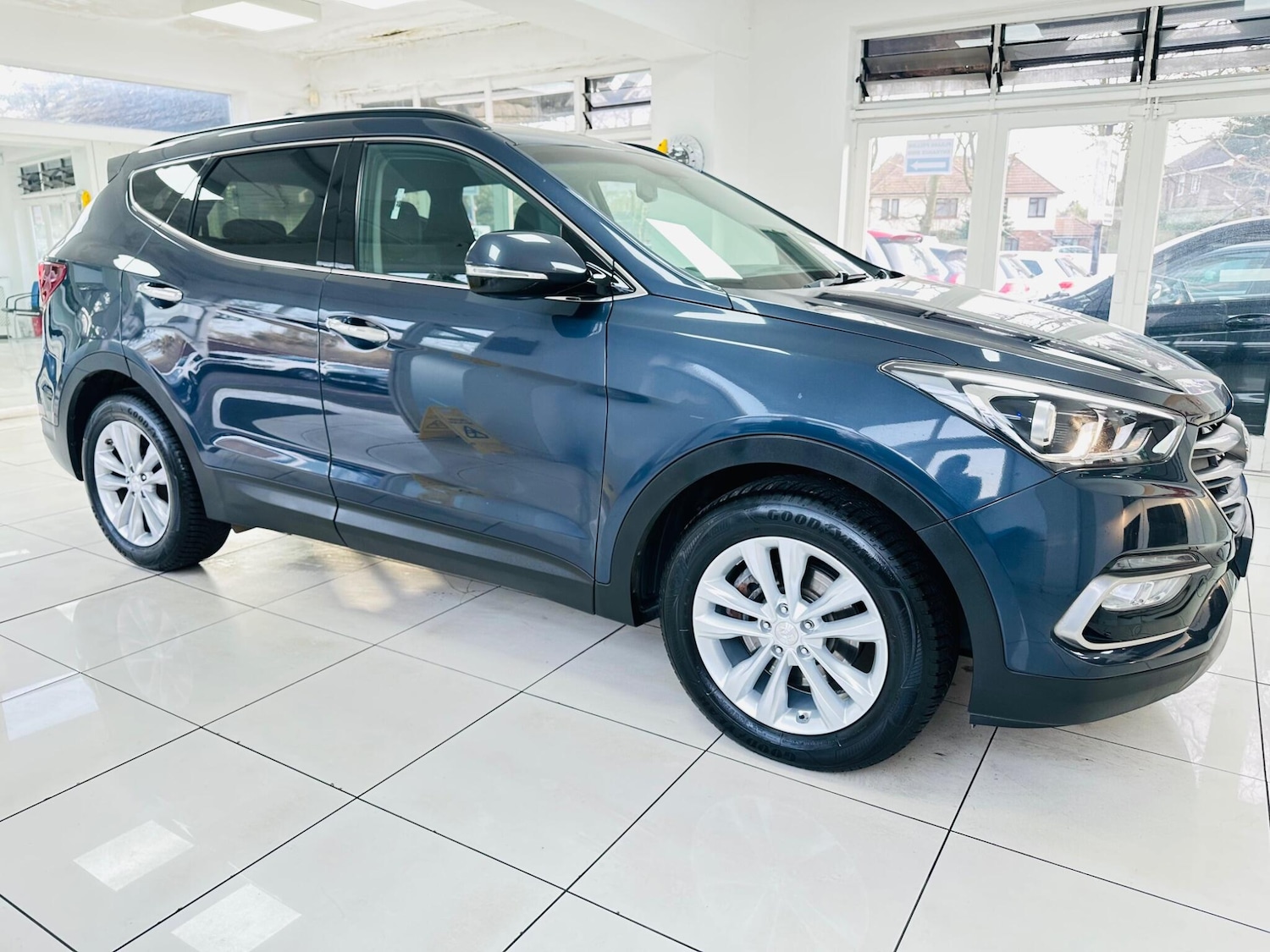 Used Hyundai Santa Fe 2018 for sale - 77769181: Photo 17