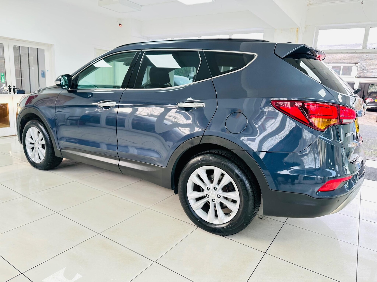 Used Hyundai Santa Fe 2018 for sale - 77769181: Photo 19