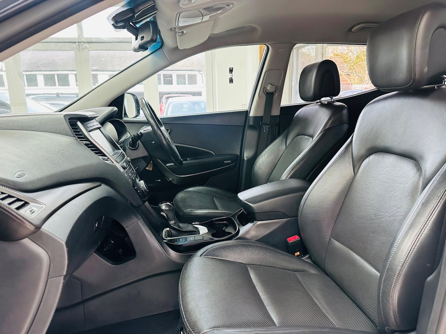 Used Hyundai Santa Fe 2018 for sale - 77769181: Photo 30