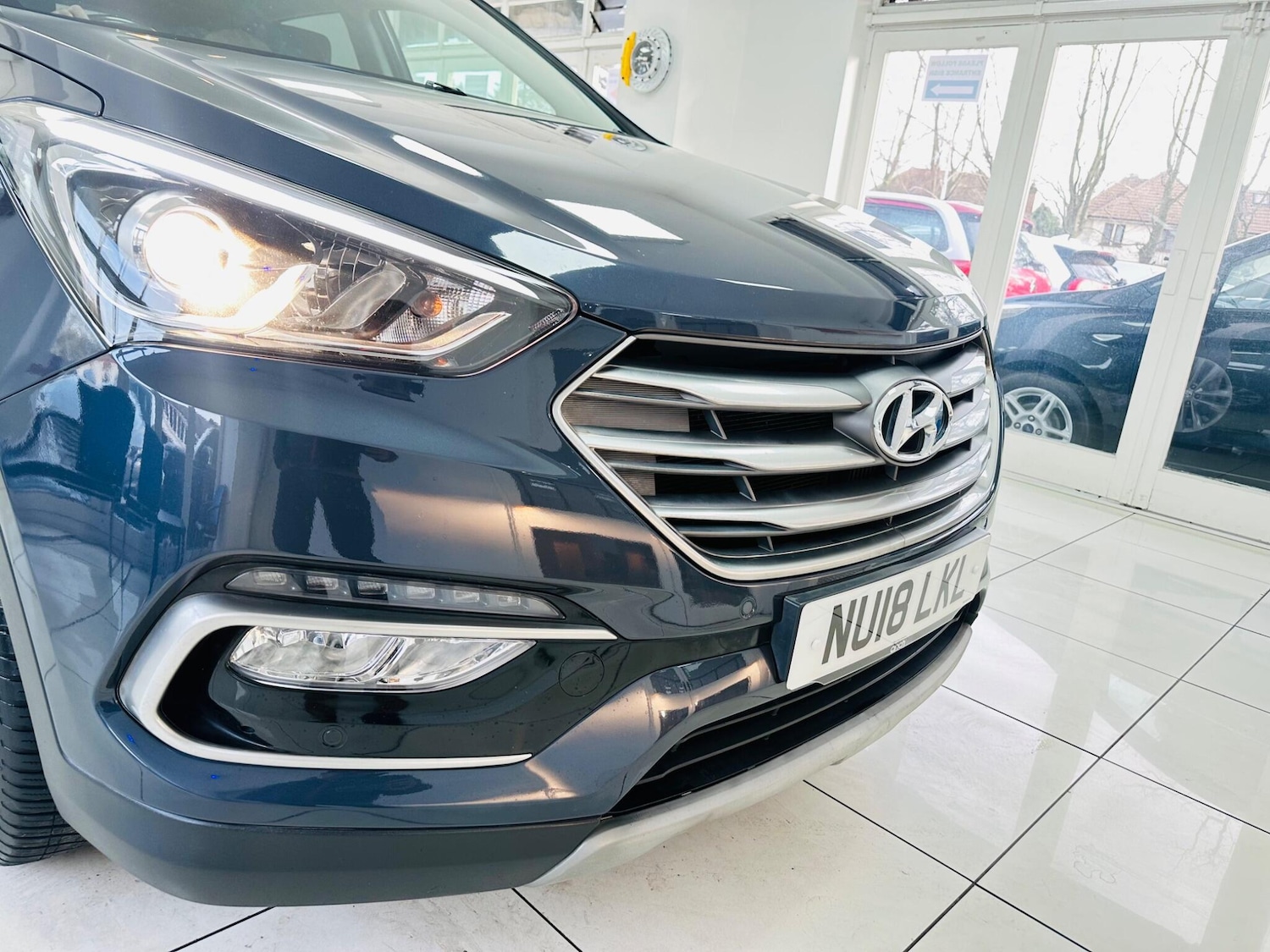 Used Hyundai Santa Fe 2018 for sale - 77769181: Photo 31