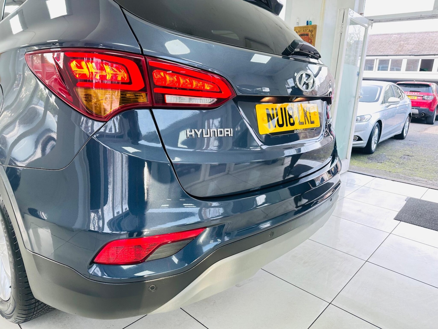 Used Hyundai Santa Fe 2018 for sale - 77769181: Photo 37