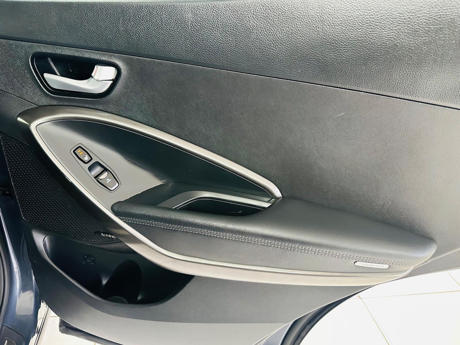 Used Hyundai Santa Fe 2018 for sale - 77769181: Photo 40