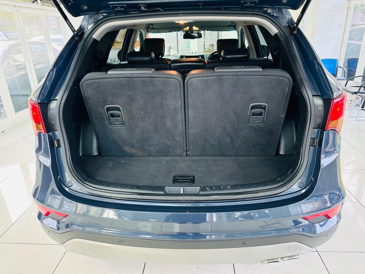 Used Hyundai Santa Fe 2018 for sale - 77769181: Photo 45