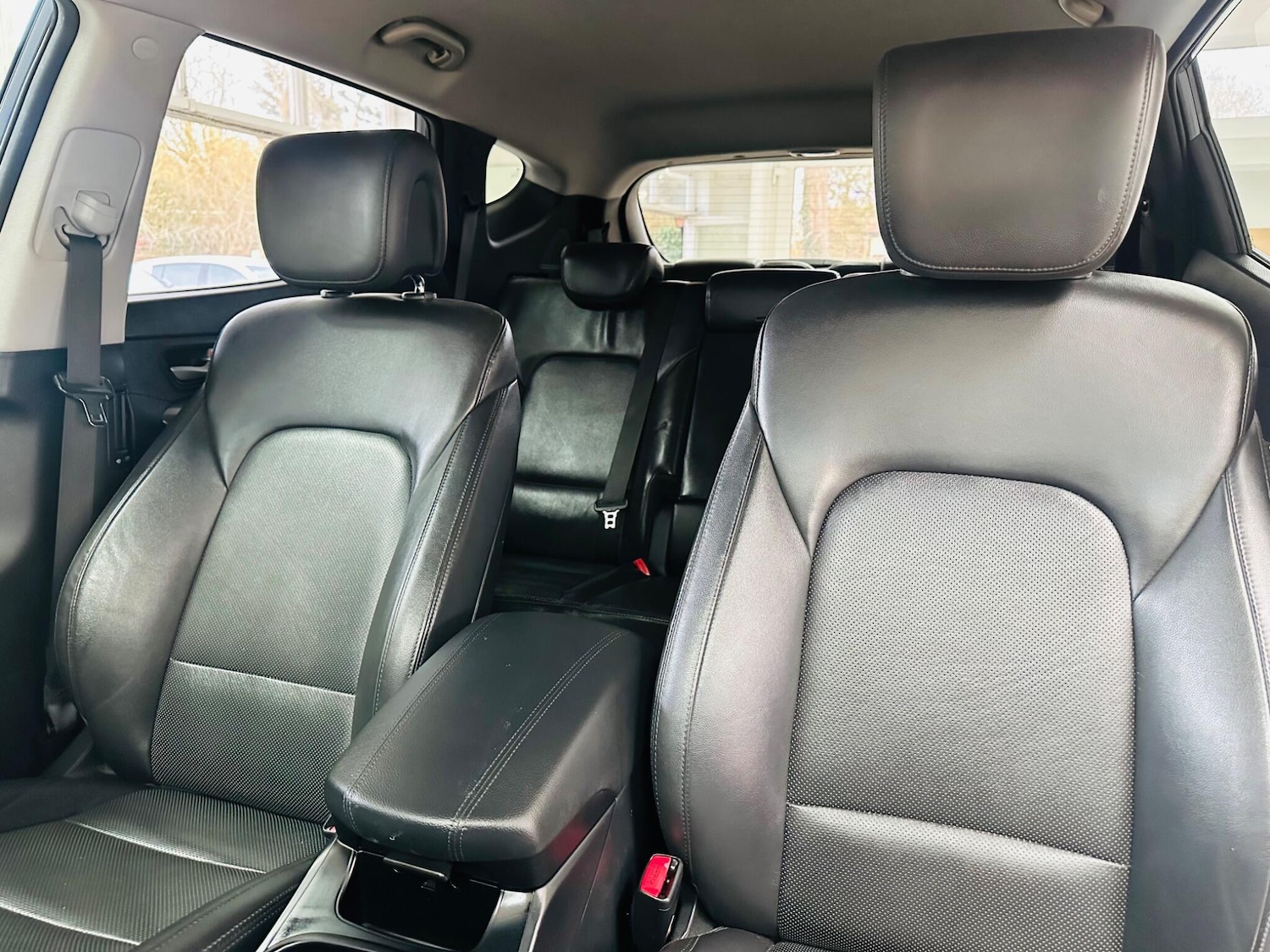 Used Hyundai Santa Fe 2018 for sale - 77769181: Photo 9