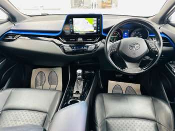 Used Toyota C-HR 2017 for sale - 75334104: Photo
