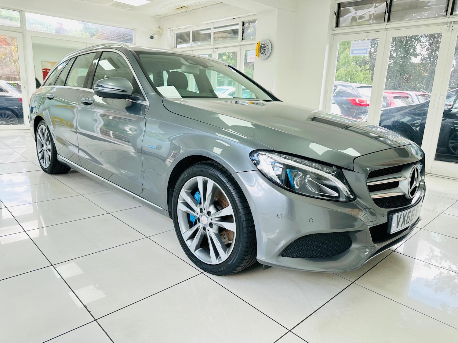 Used Mercedes-Benz C Class 2016 for sale - 76912818: Photo 1