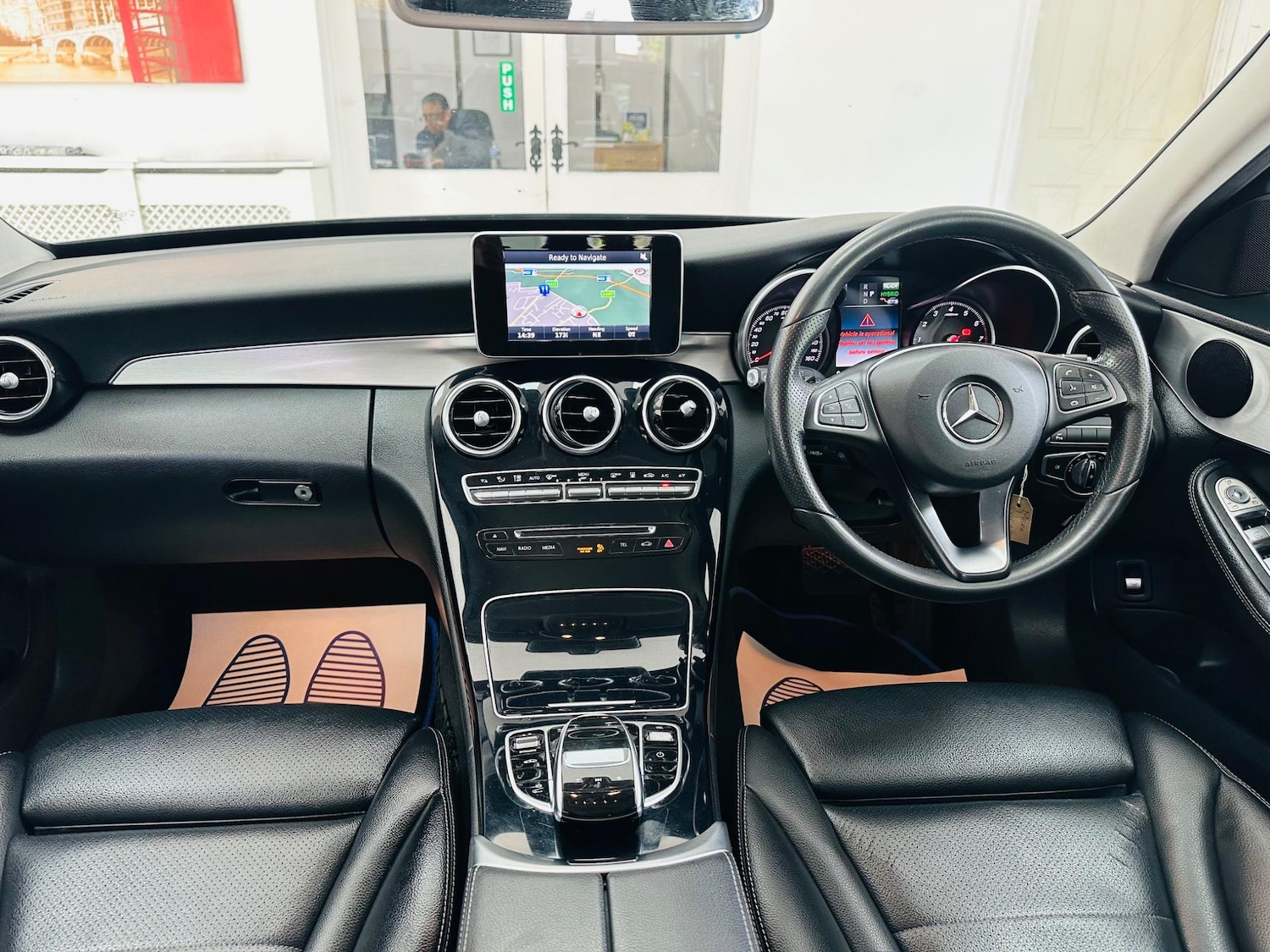 Used Mercedes-Benz C Class 2016 for sale - 76912818: Photo 3