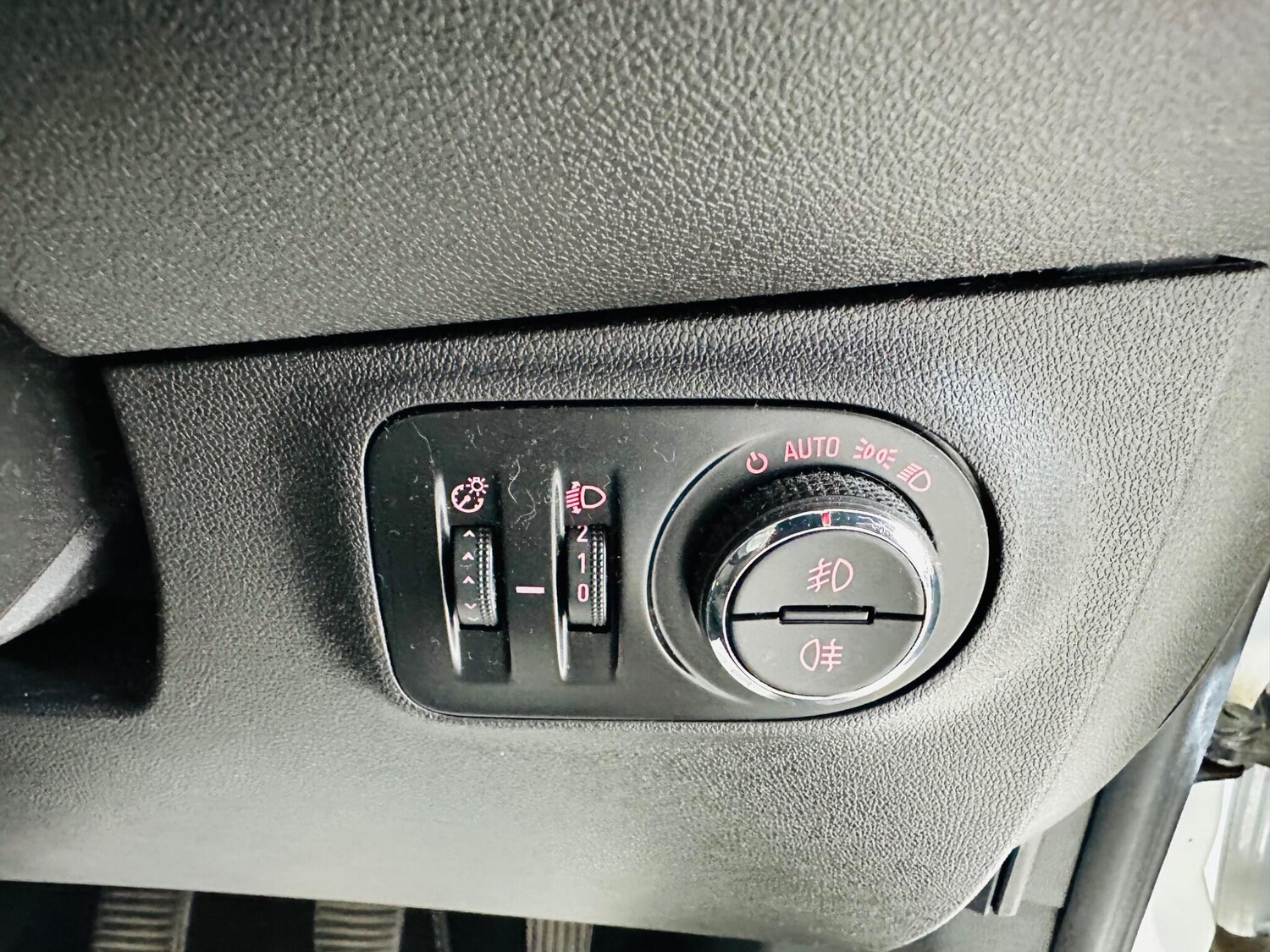 Used Vauxhall Corsa 2018 for sale - 76094290: Photo 30