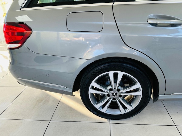 Used Mercedes-Benz E-Class 2014 for sale - 76189526: Photo 33