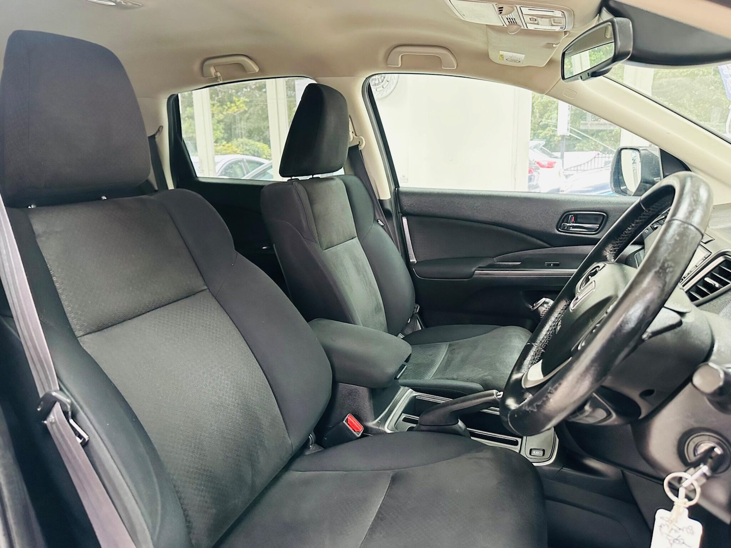 Used Honda CR-V 2017 for sale - 76151793: Photo 30