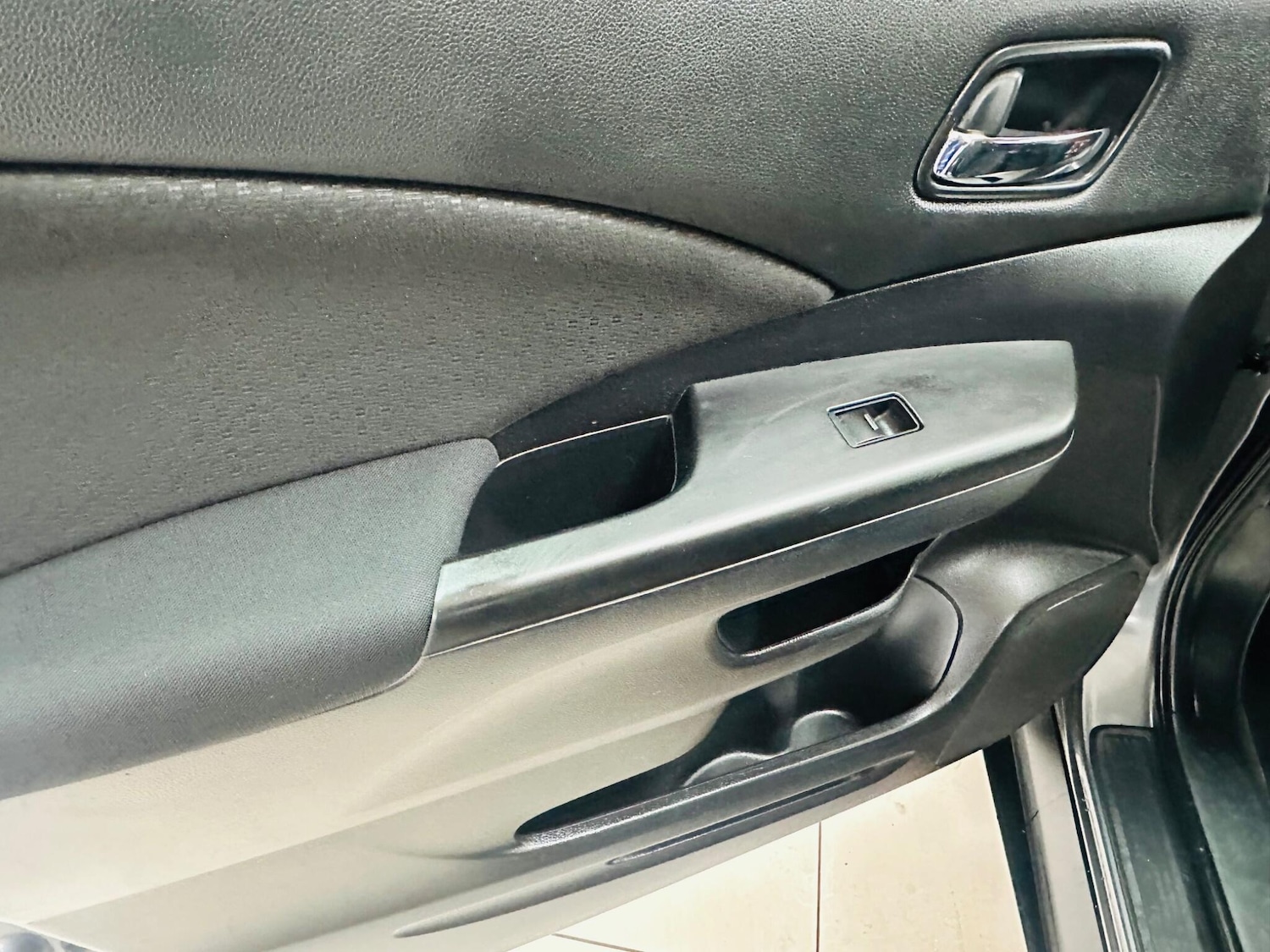 Used Honda CR-V 2017 for sale - 76151793: Photo 43