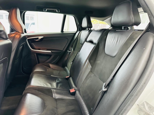 Used Volvo V60 2016 for sale - 76270971: Photo 23
