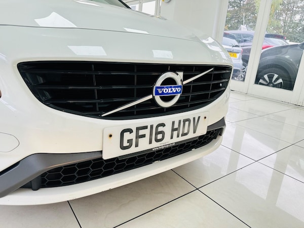 Used Volvo V60 2016 for sale - 76270971: Photo 32