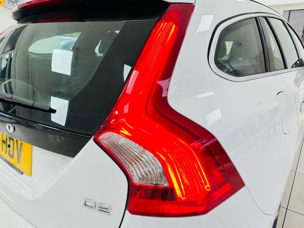 Used Volvo V60 2016 for sale - 76270971: Photo 43