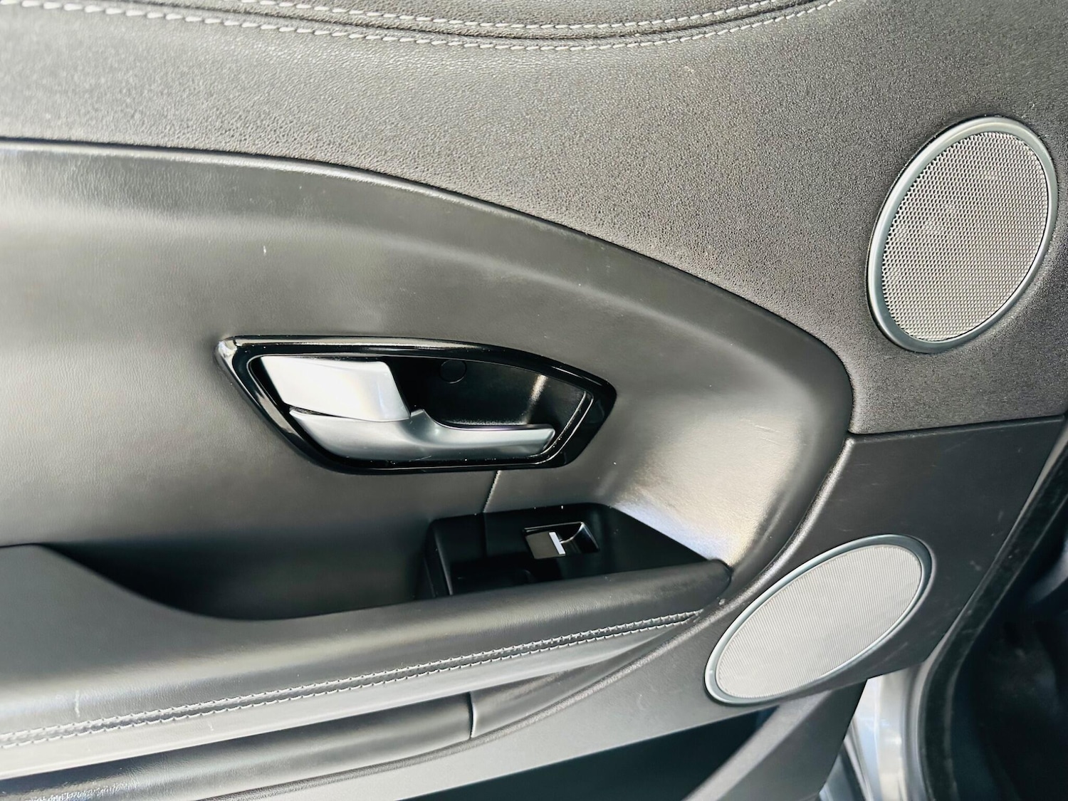 Used Land Rover Range Rover Evoque 2017 for sale - 77657823: Photo 50