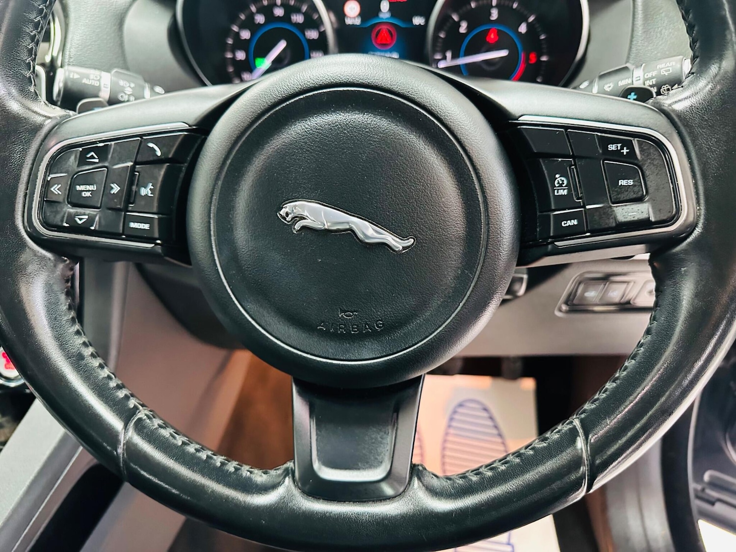 Used Jaguar F-Pace for sale - 77853747: Photo 23