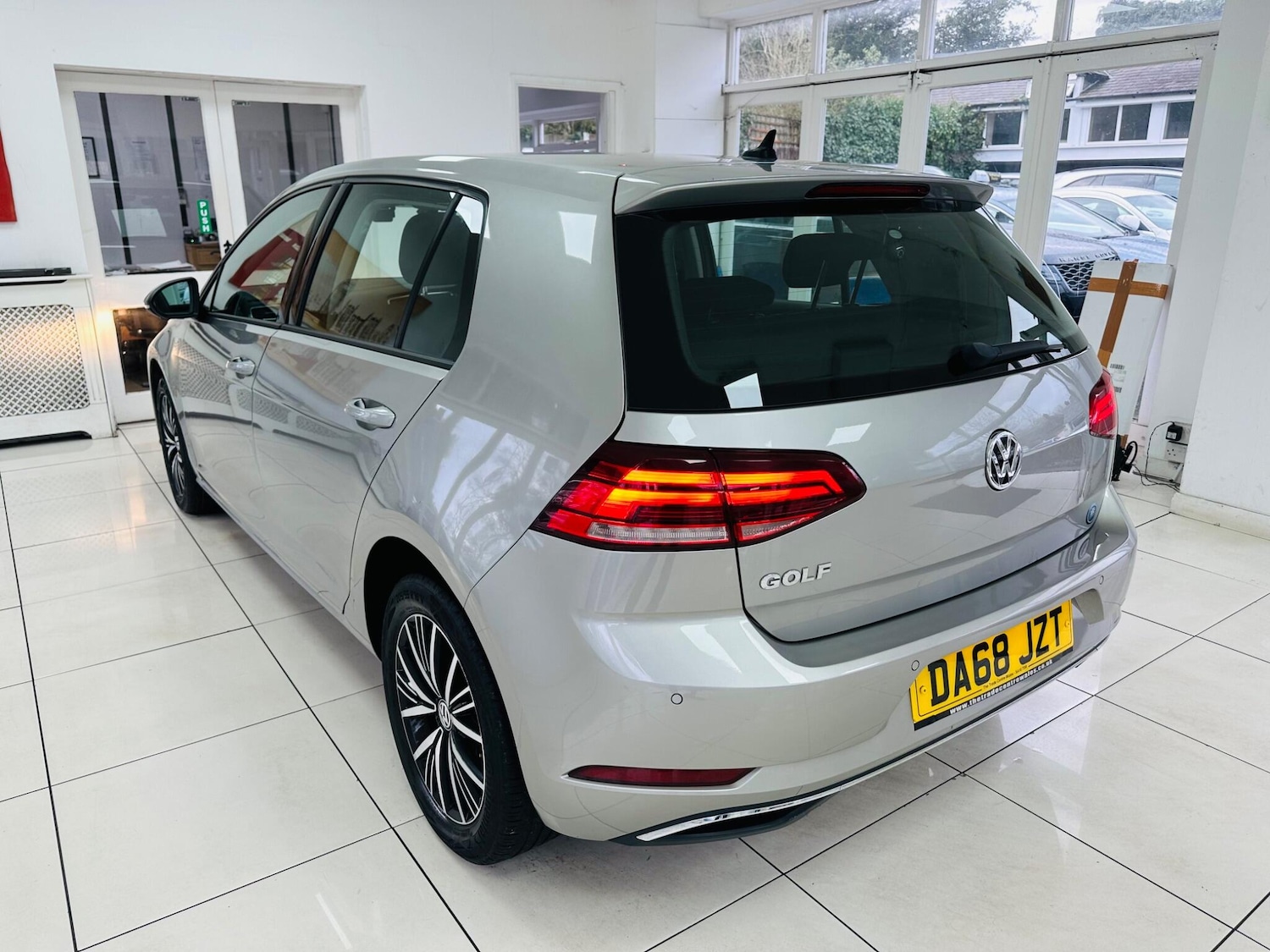 Used Volkswagen Golf for sale - 77549680: Photo 4