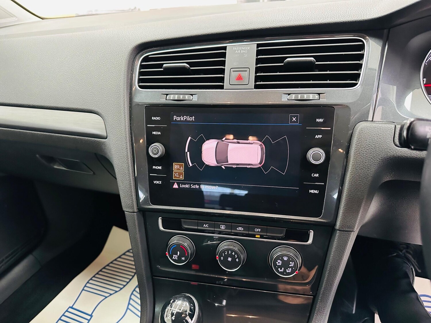 Used Volkswagen Golf for sale - 77549680: Photo 41