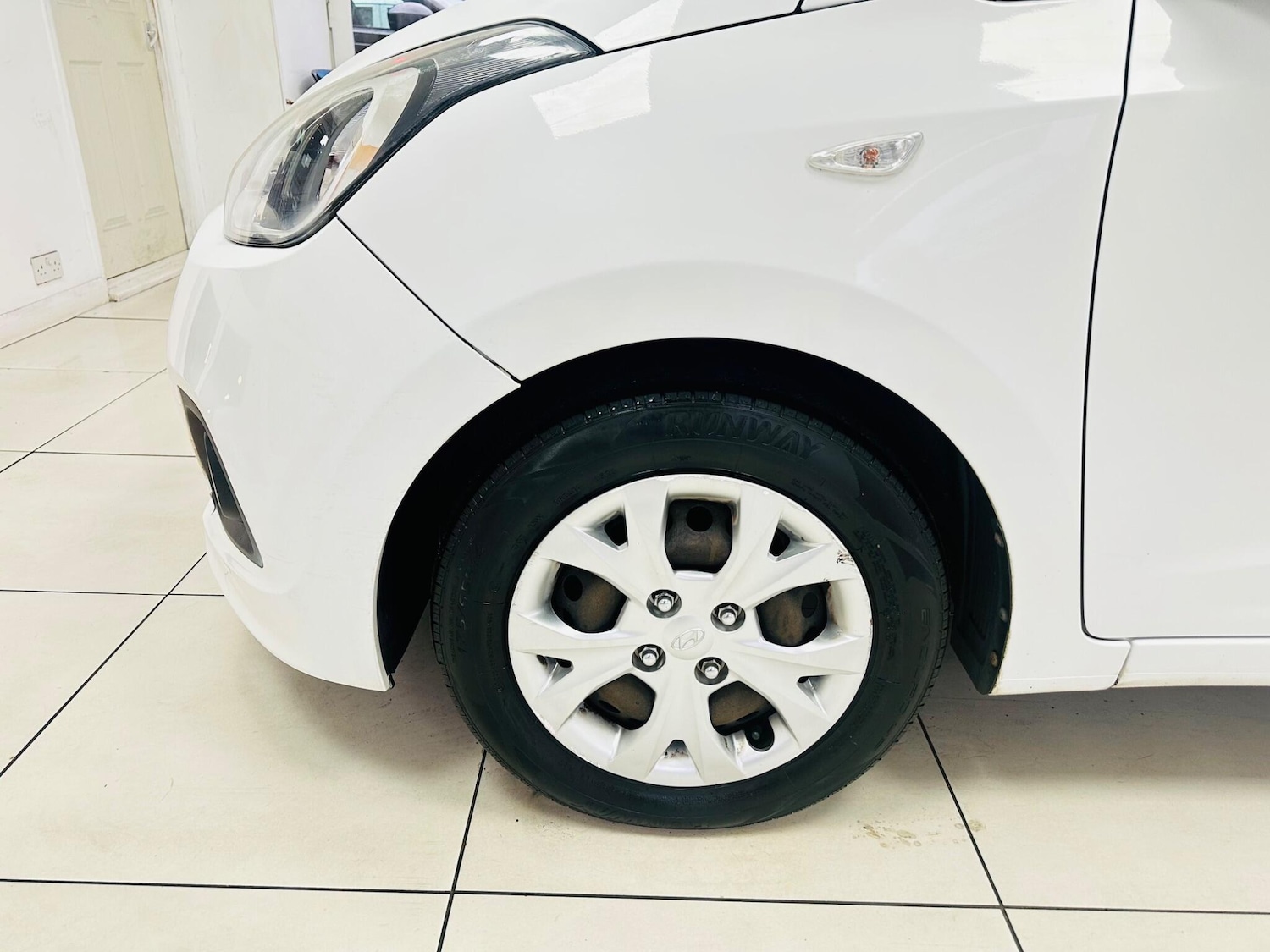 Used Hyundai i10 2015 for sale - 77611819: Photo 10