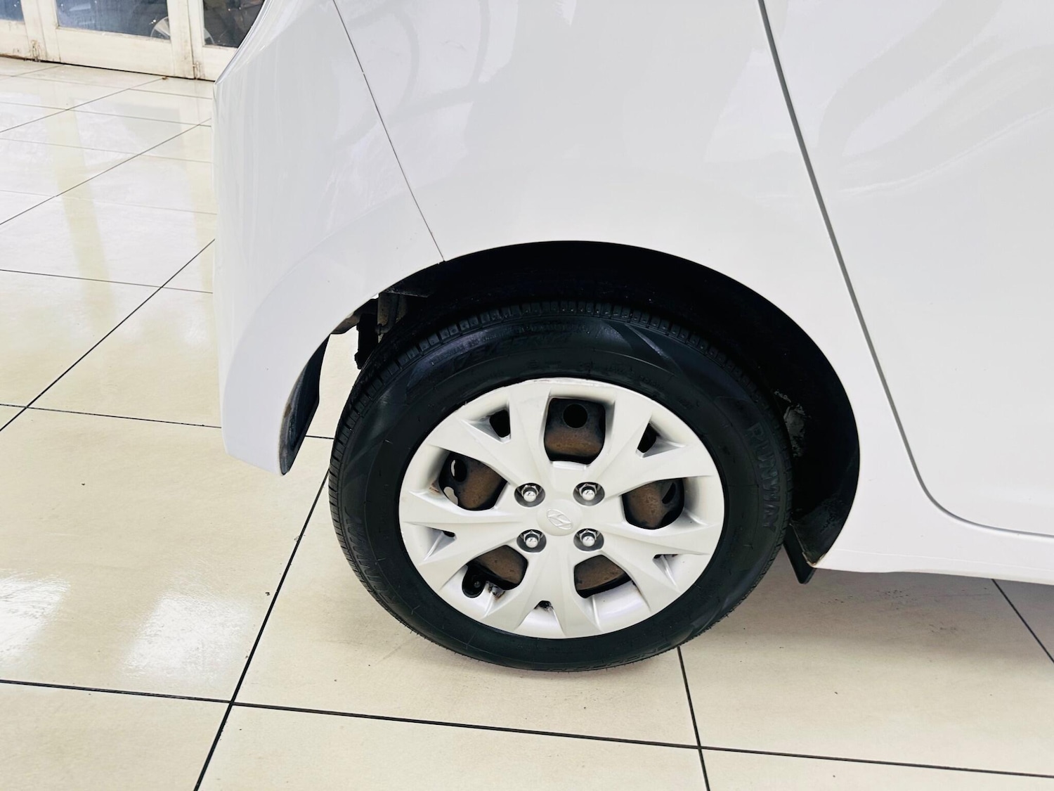 Used Hyundai i10 2015 for sale - 77611819: Photo 12