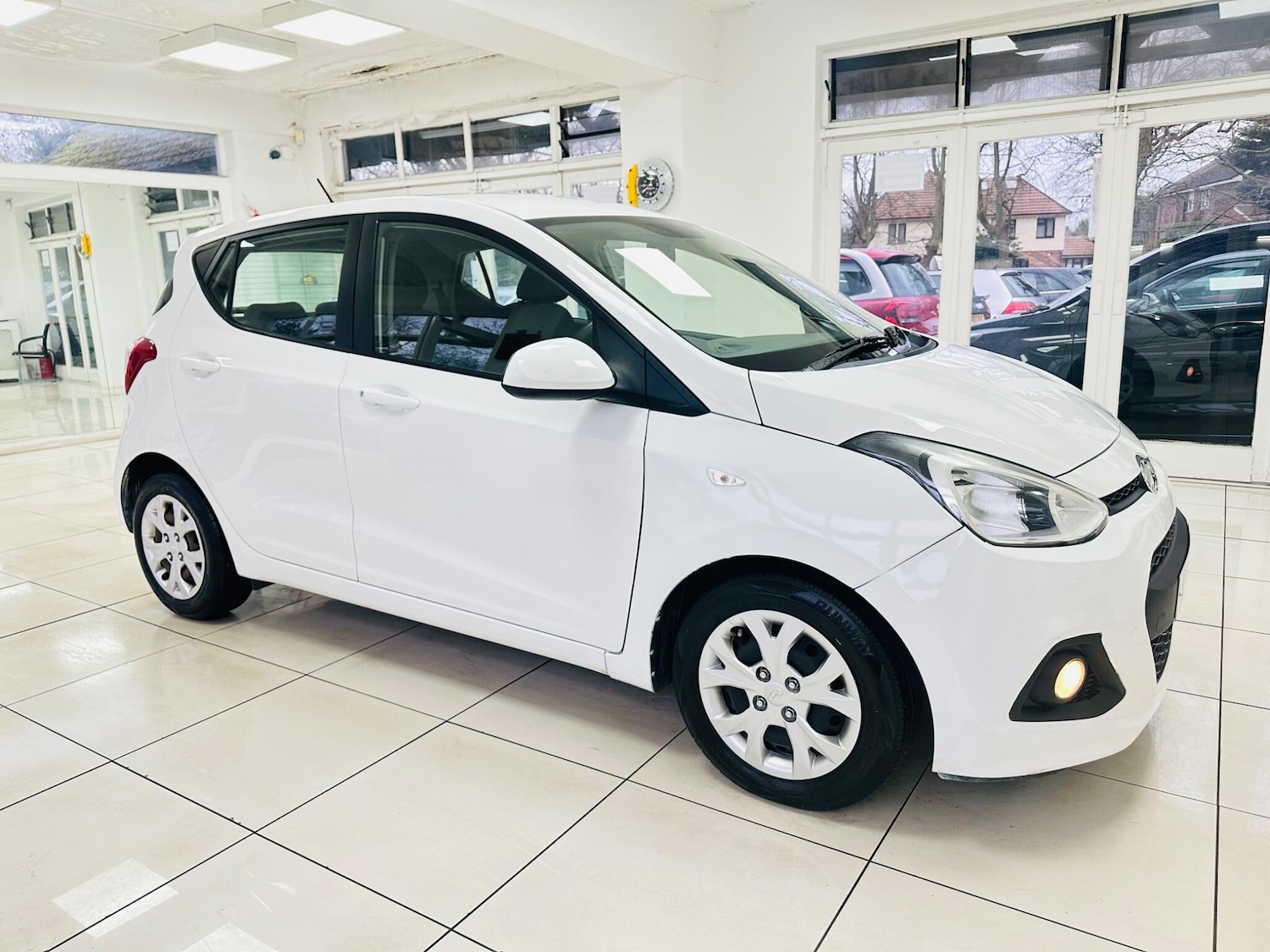 Used Hyundai i10 2015 for sale - 77611819: Photo 15