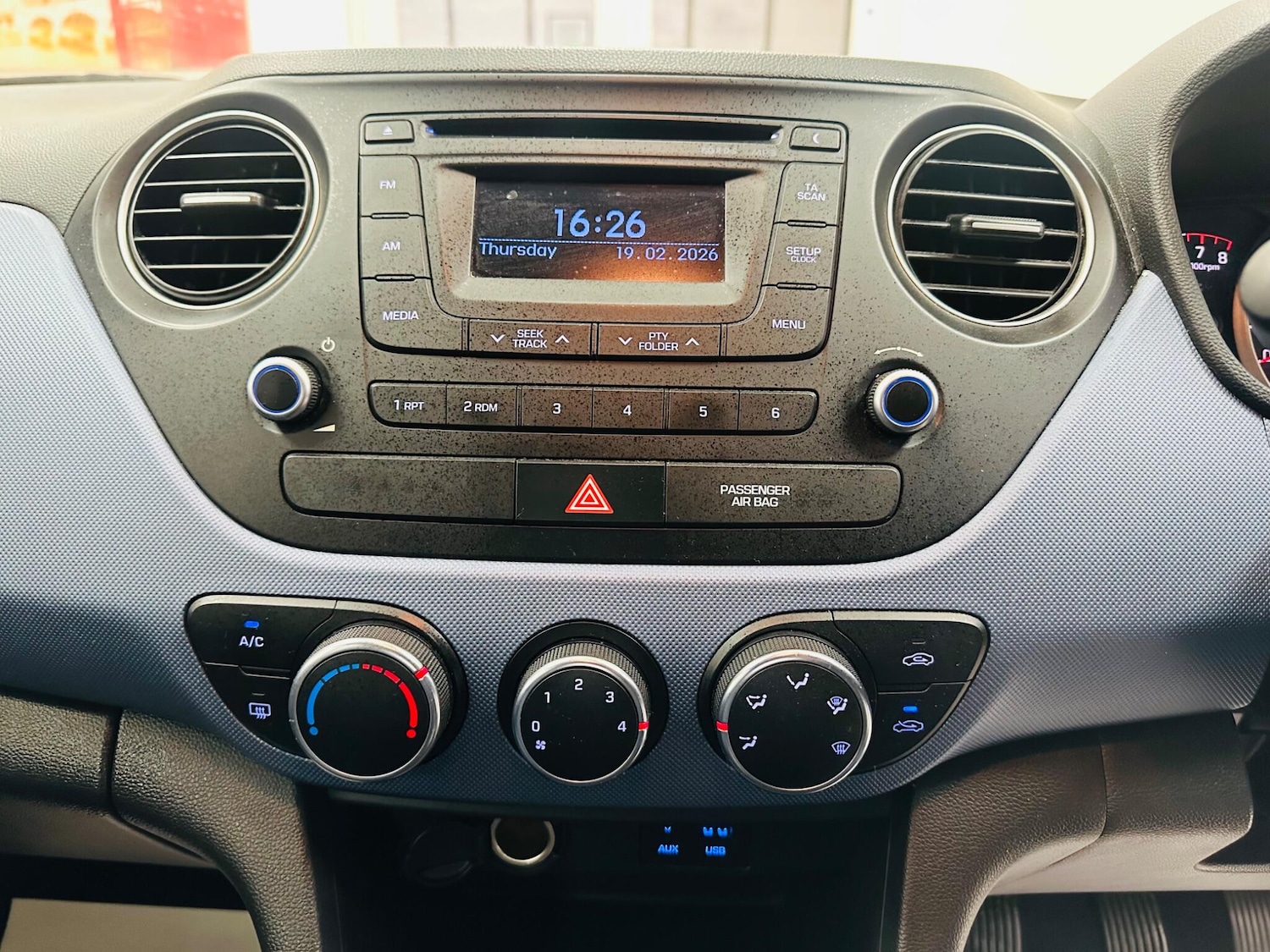 Used Hyundai i10 2015 for sale - 77611819: Photo 18