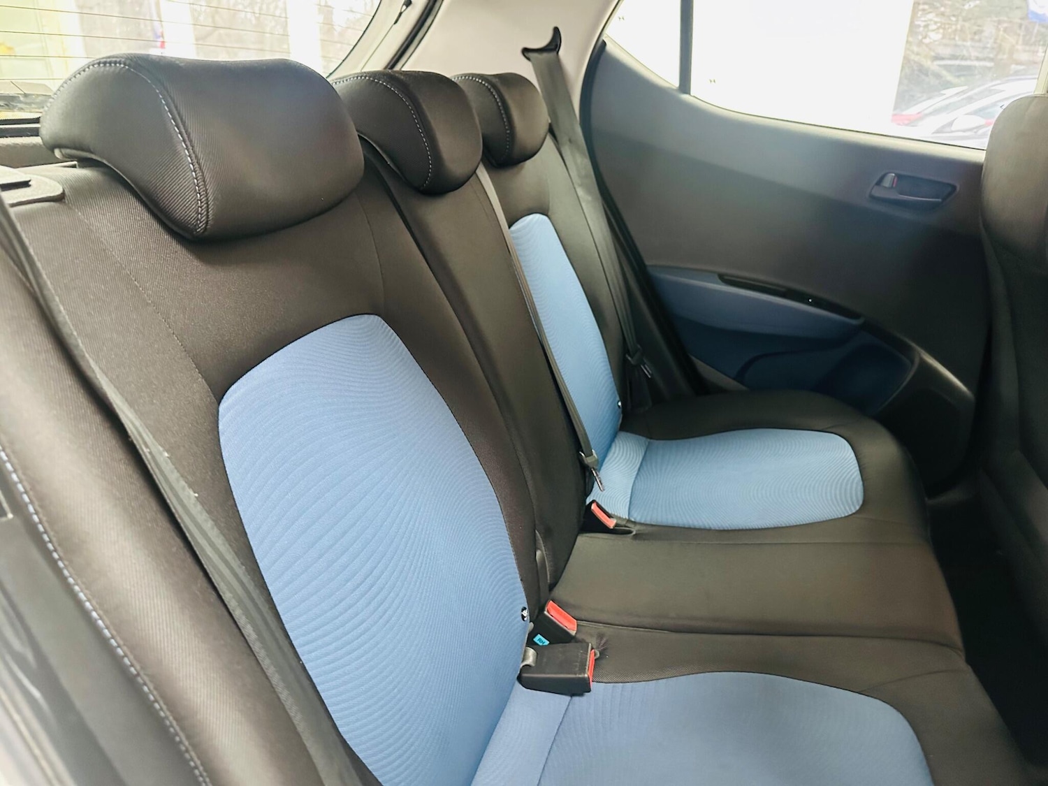 Used Hyundai i10 2015 for sale - 77611819: Photo 27